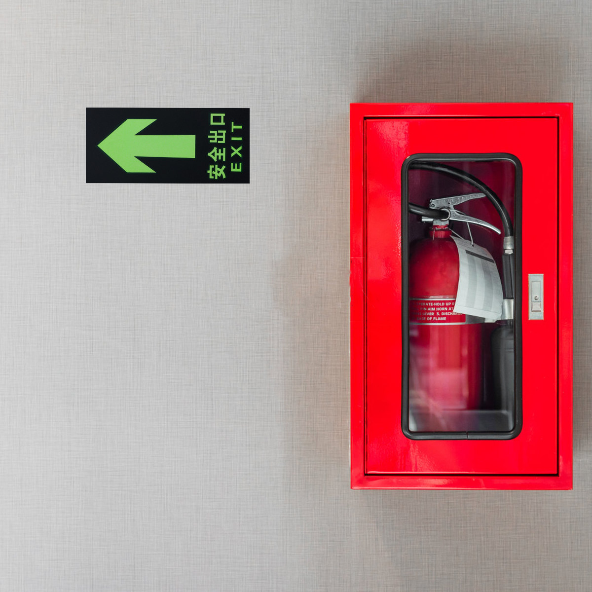 Emergency Exit Sign - 8Pcs Safety Exit Sign Luminous Photoluminescent